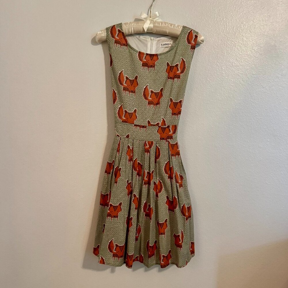 Cute Fox Pattern Dress Size Medium
